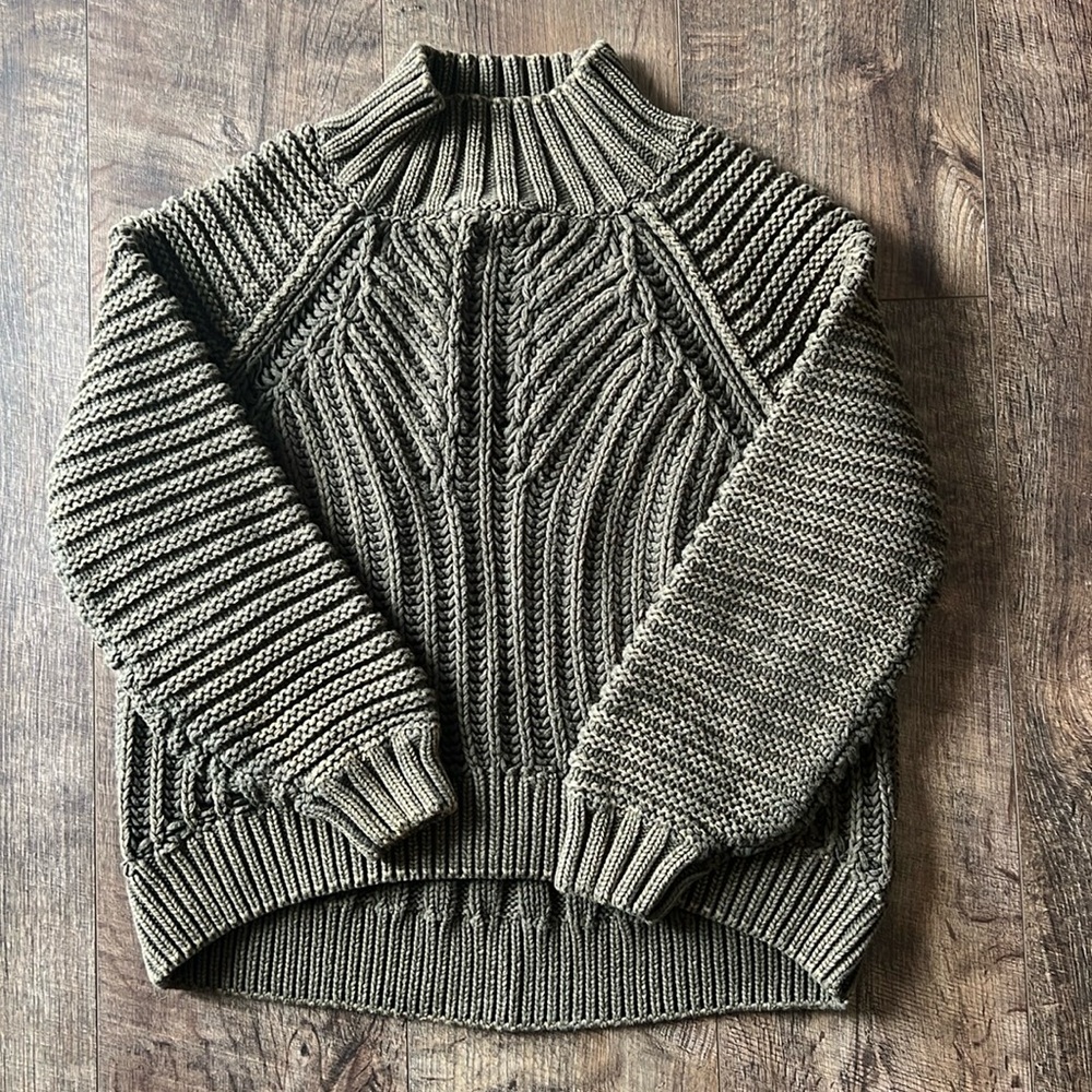 Women’s Bountique Chunky Knit Sweater, Mystree Brand, Size S, high/low hem